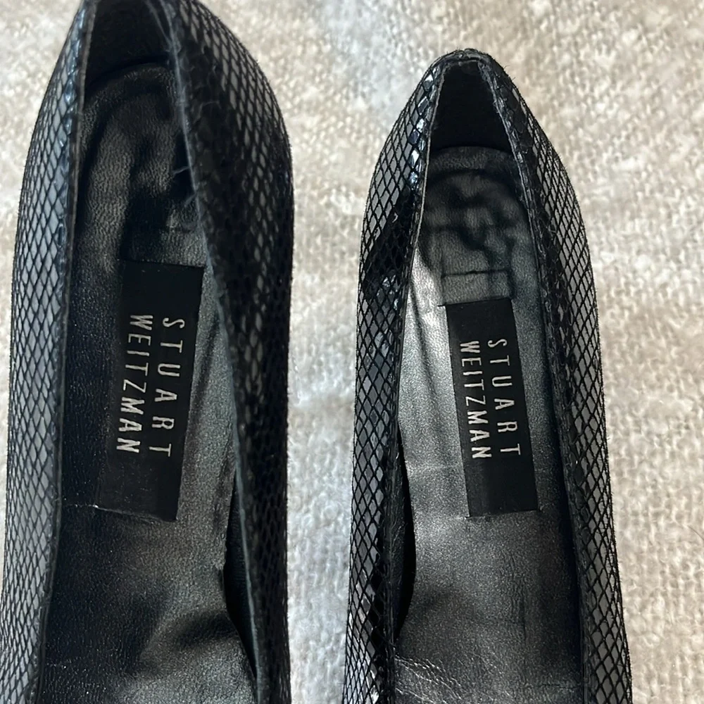 STUART WEITZMAN Vintage Black Snake Embossed Square Toe Pumps‎ Heels Size 7 AA